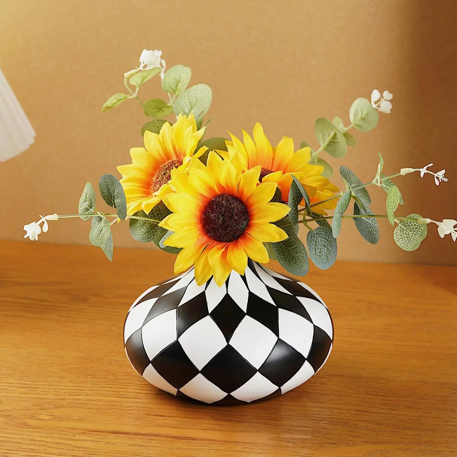 Black & White Vase